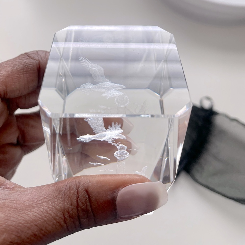 Vintage 3-D Laser Etched Crystal Paperweight Prism - Approx. 3β - Picture 5 of 6
